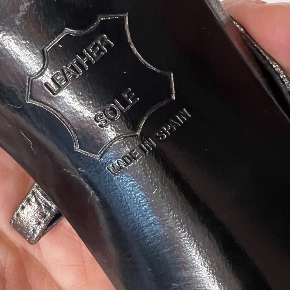 Stuart Weitzman Size 9 Pewter Gunmetal Leather Strappy Sandals Heels - Picture 12 of 15